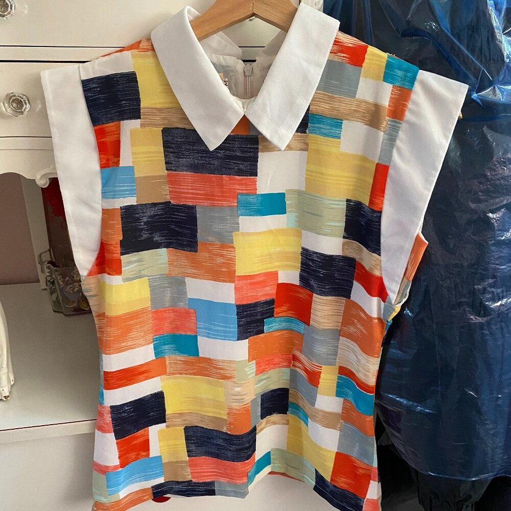 Very cute silk color block top